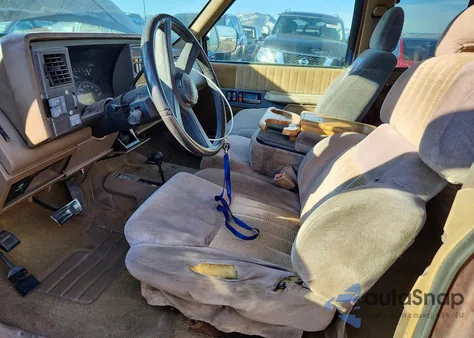 1994 Chevrolet Gmt-400 K1500 z USA, uszkodzony, nr VIN 1GCEK19K2RE246333